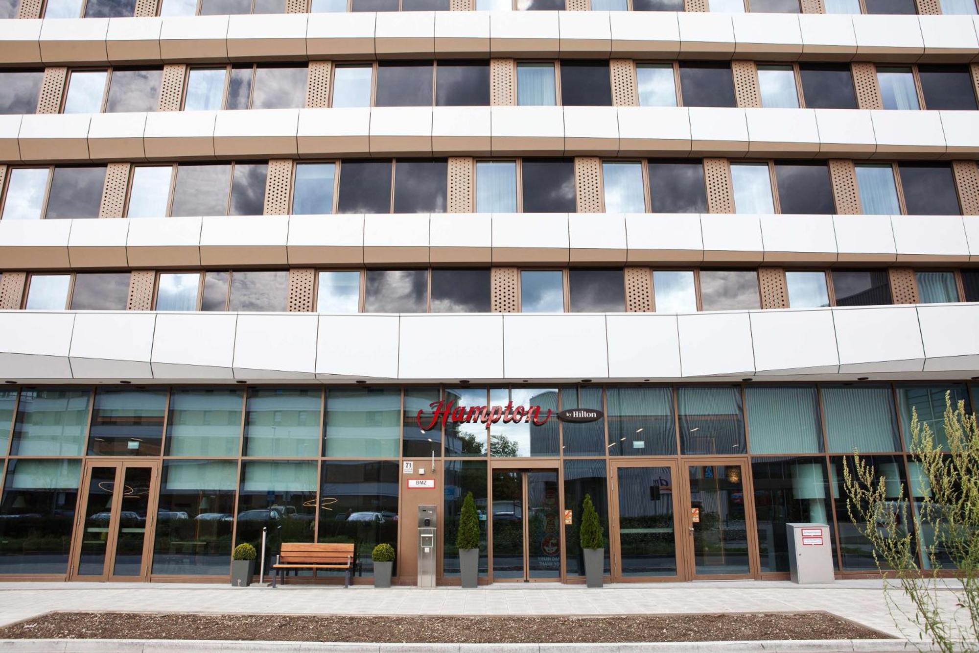 Hotel Hampton By Hilton Munich City Center East Zewnętrze zdjęcie